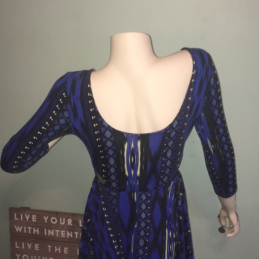 Medium Aztec print blue dress Charlotte Russe - Picture 4 of 8